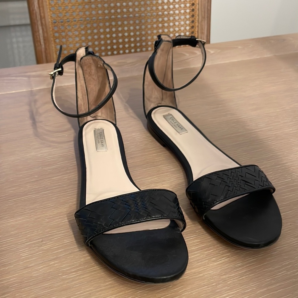 Cole Haan - black leather sandals with woven toe upper
